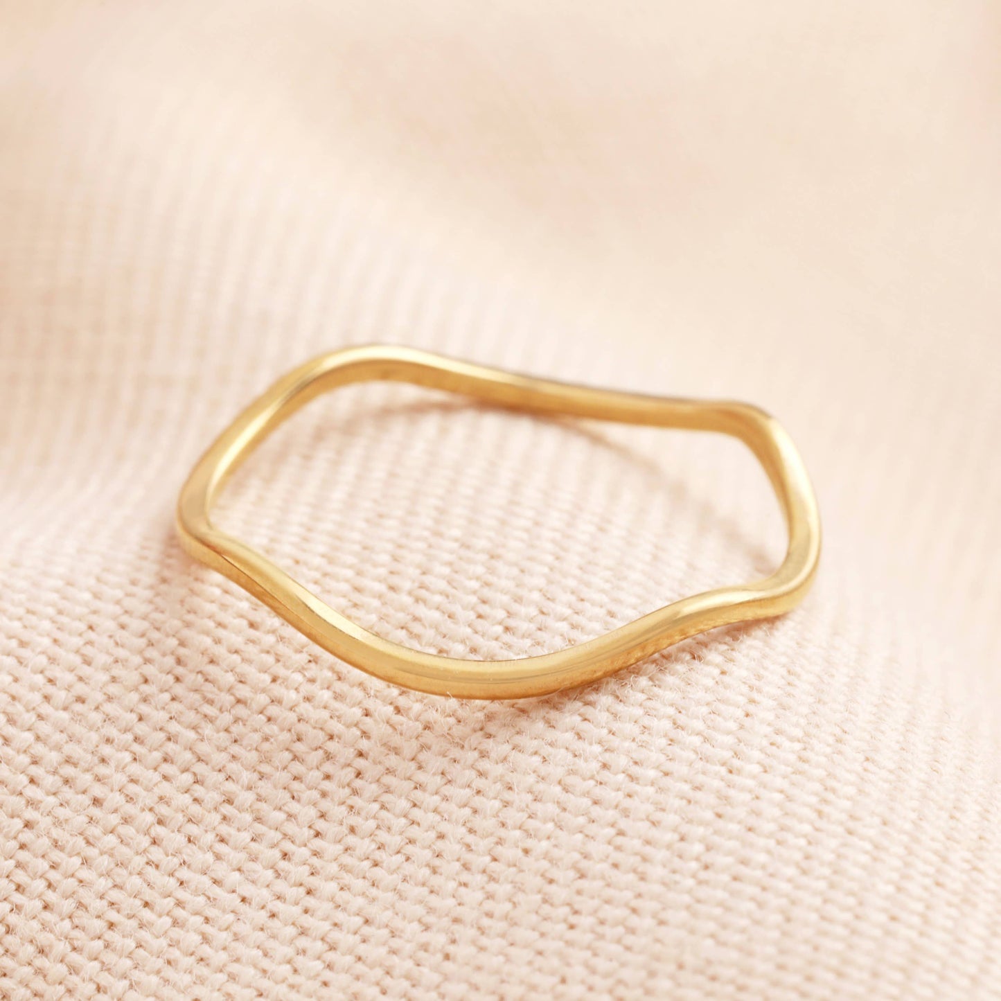 Gold Wave Ring in Gold