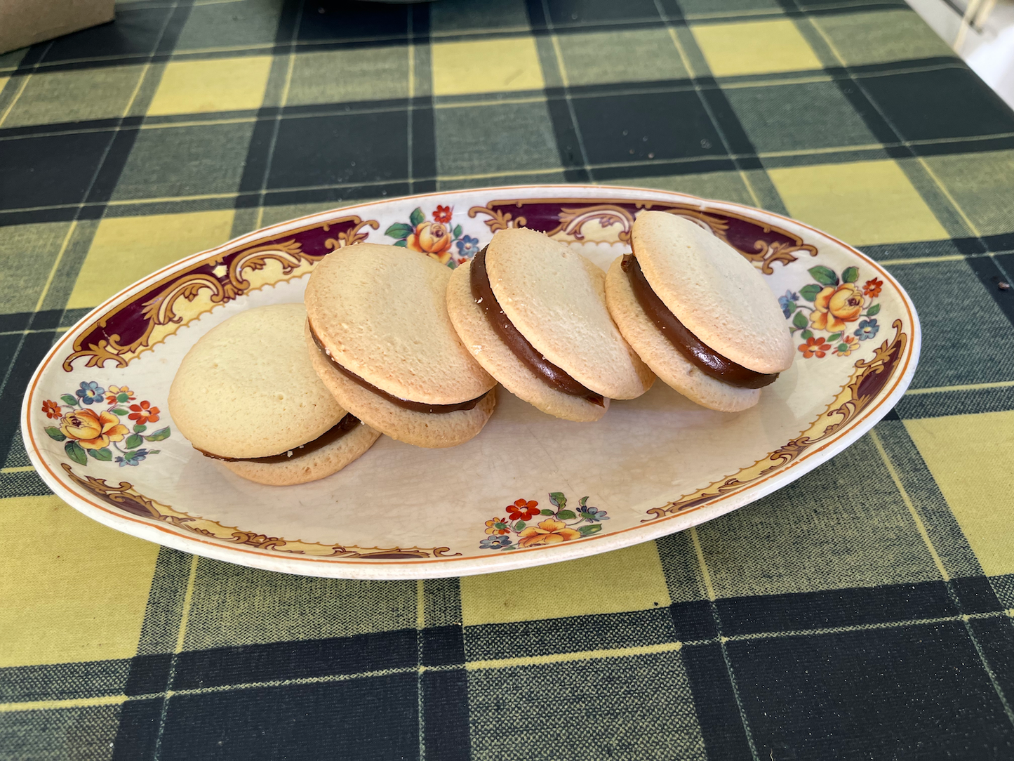 Traditional Alfajores Cookies