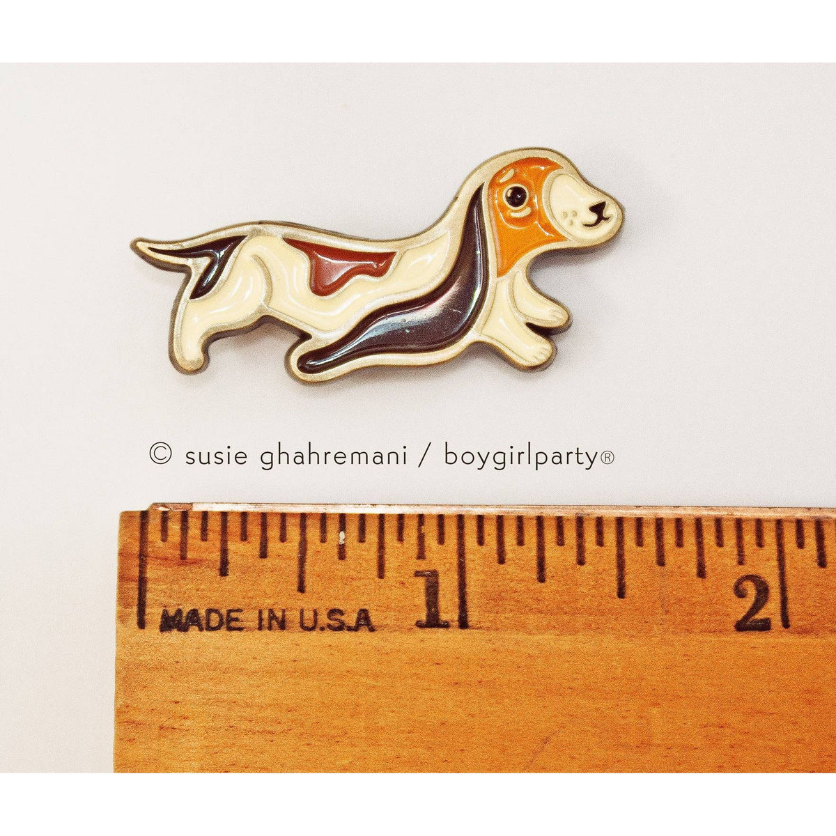 Basset Hound Enamel Pin – Dog brooch