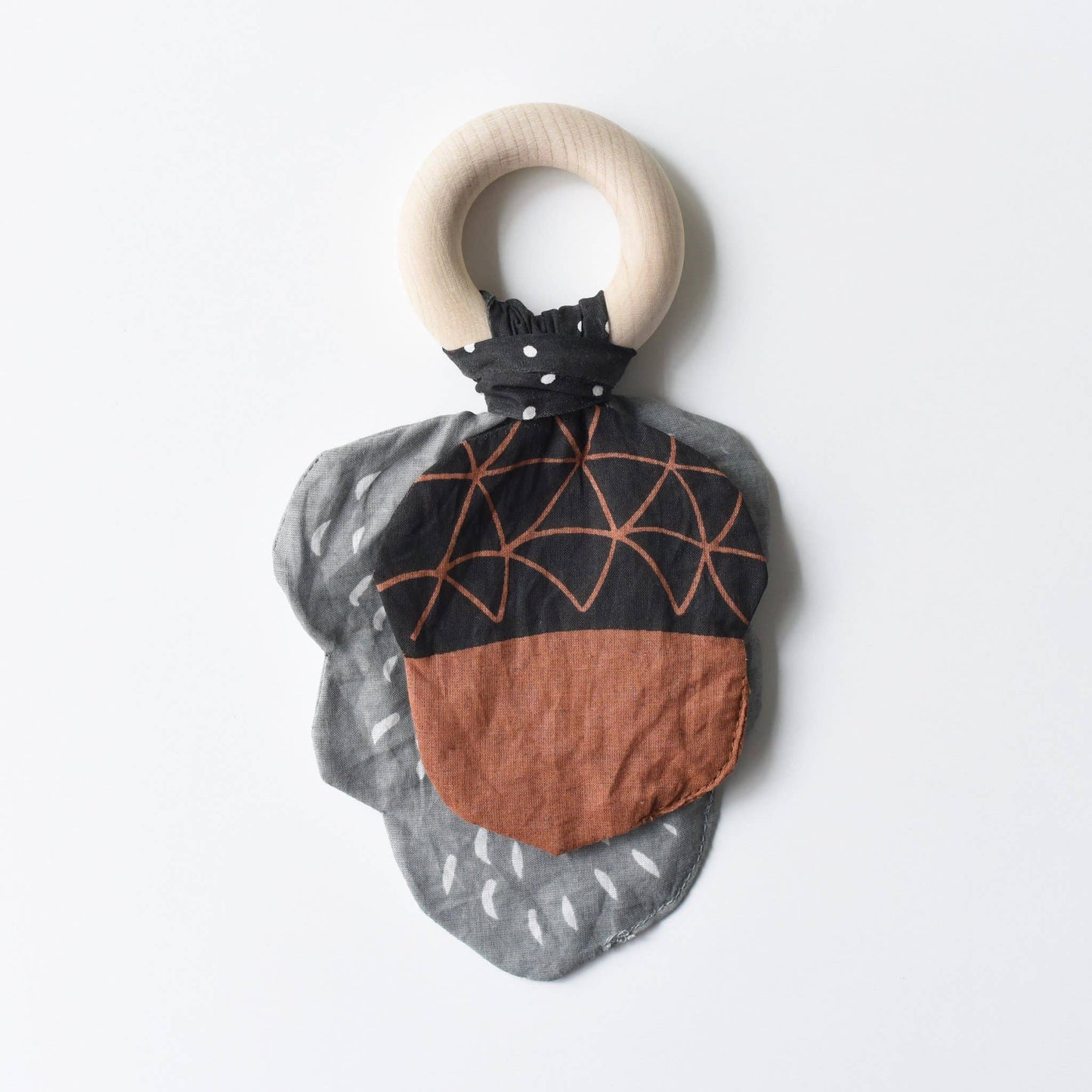 Acorn Crinkle Teether