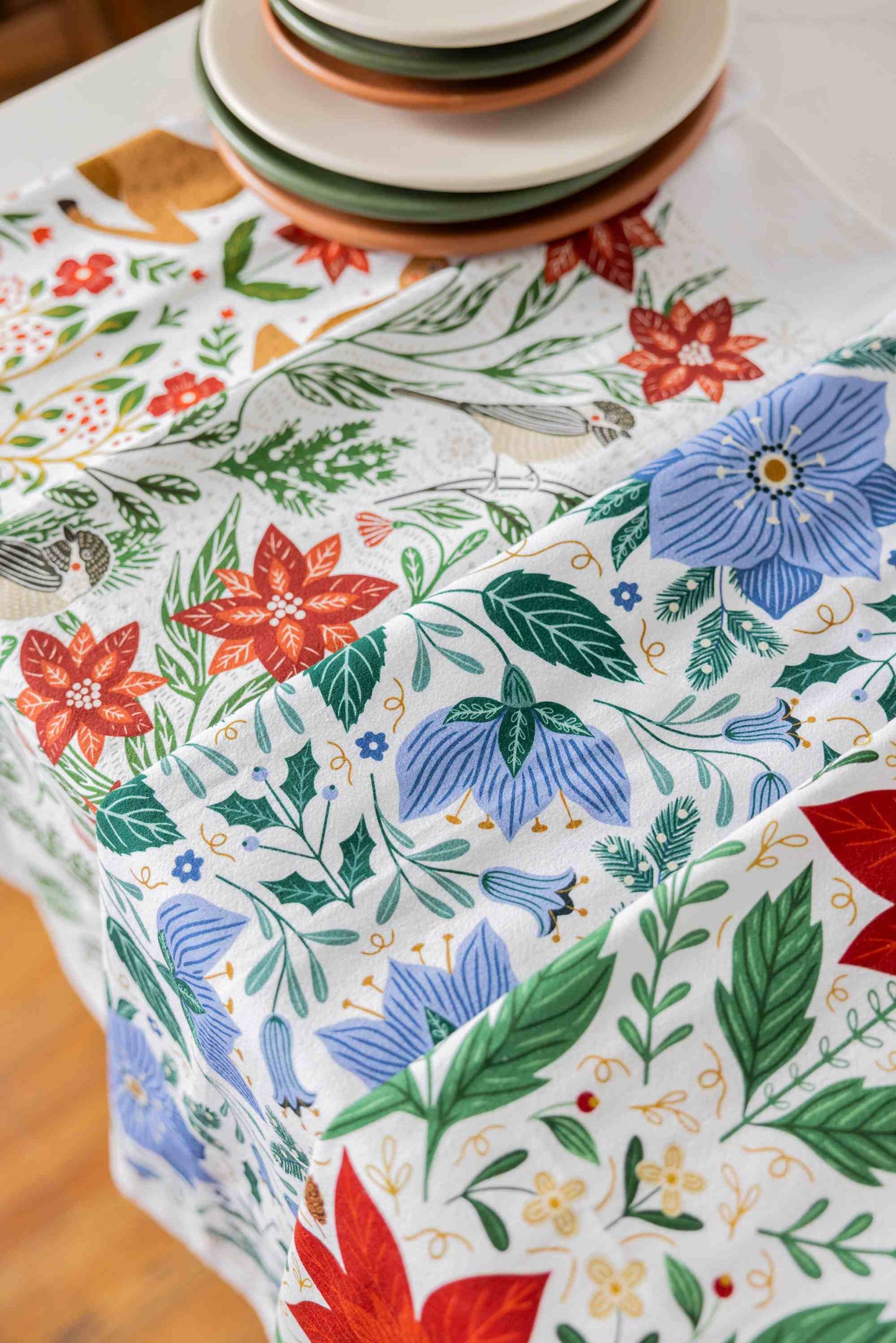 Christmas Poinsettia Tea Towel - Holiday Kitchen Towel Decor