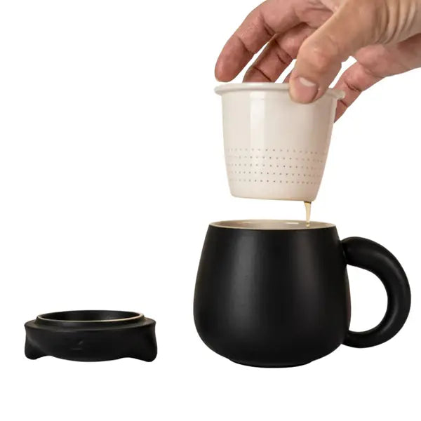 Cat-Shaped Porcelain Tea Mug with Infuser and Lid (13 oz)