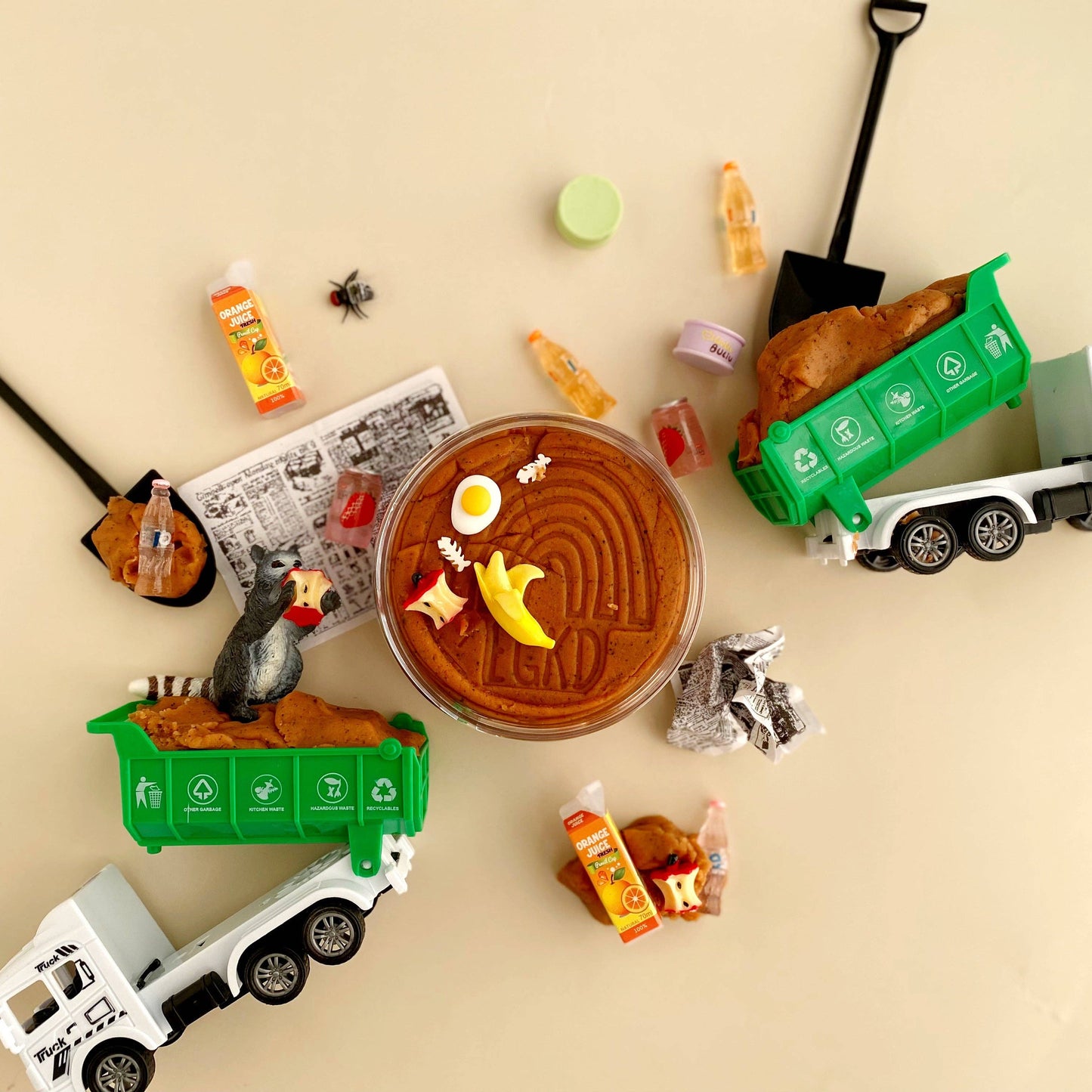 Garbage KidDough Sensory Play Kit | Root Beer Scented Sensory Dough