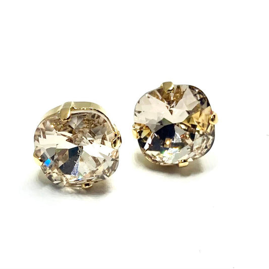 Silk Dazzling Studs