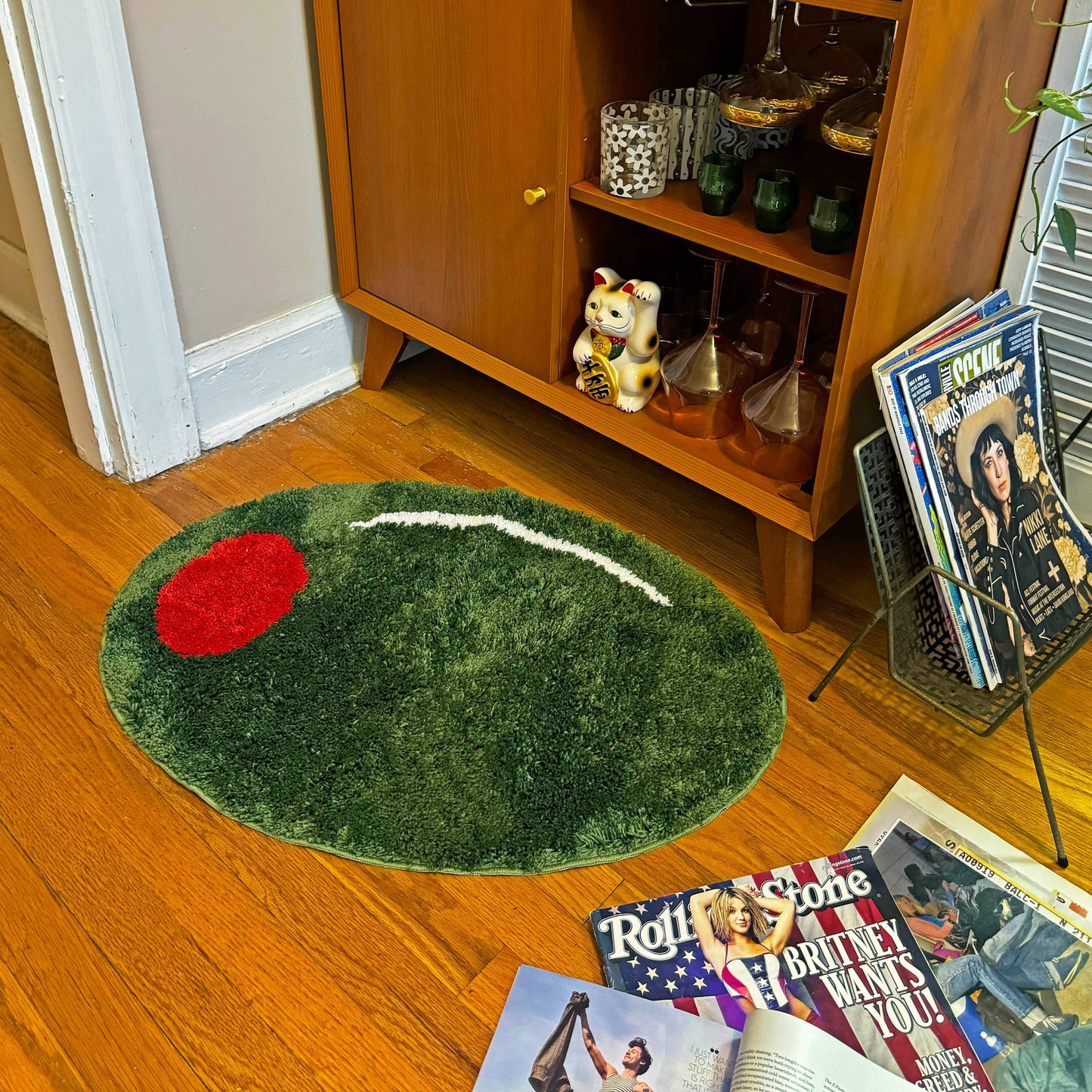 Martini Olive Novelty Rug – Green Food-Shaped Decor & Wall Art